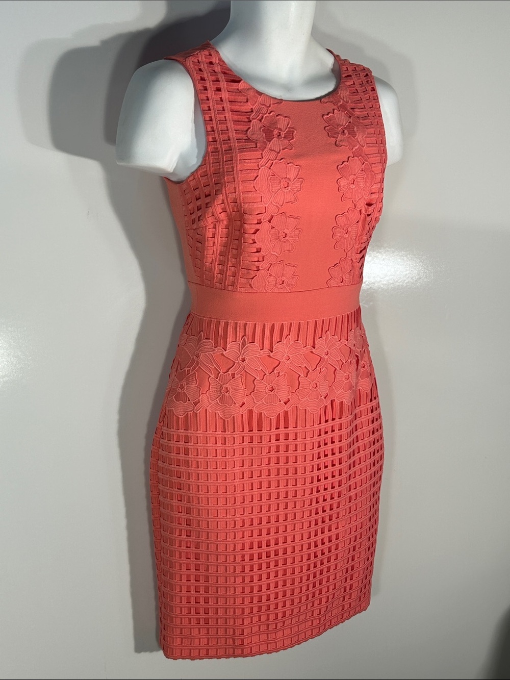 Antonio Melani SZ 2 Coral Cut Out Bodycon Dress Special Occasion Dressy Career